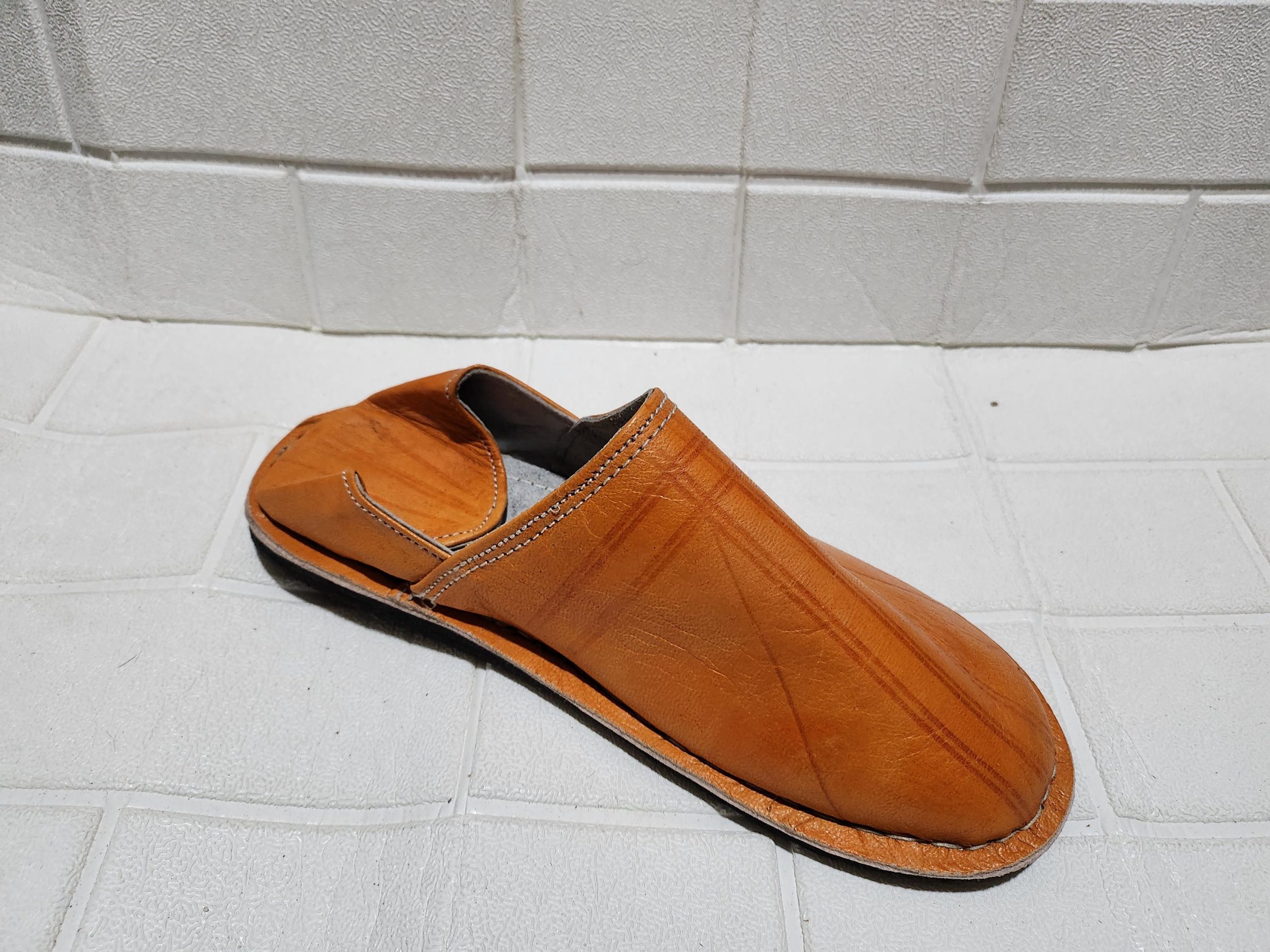 Handmade Moroccan Leather Babouche Slippers – Traditional Artisan House Shoes – Natural Orange Mule Flats – Soft Sole Indoor Shoes For Men