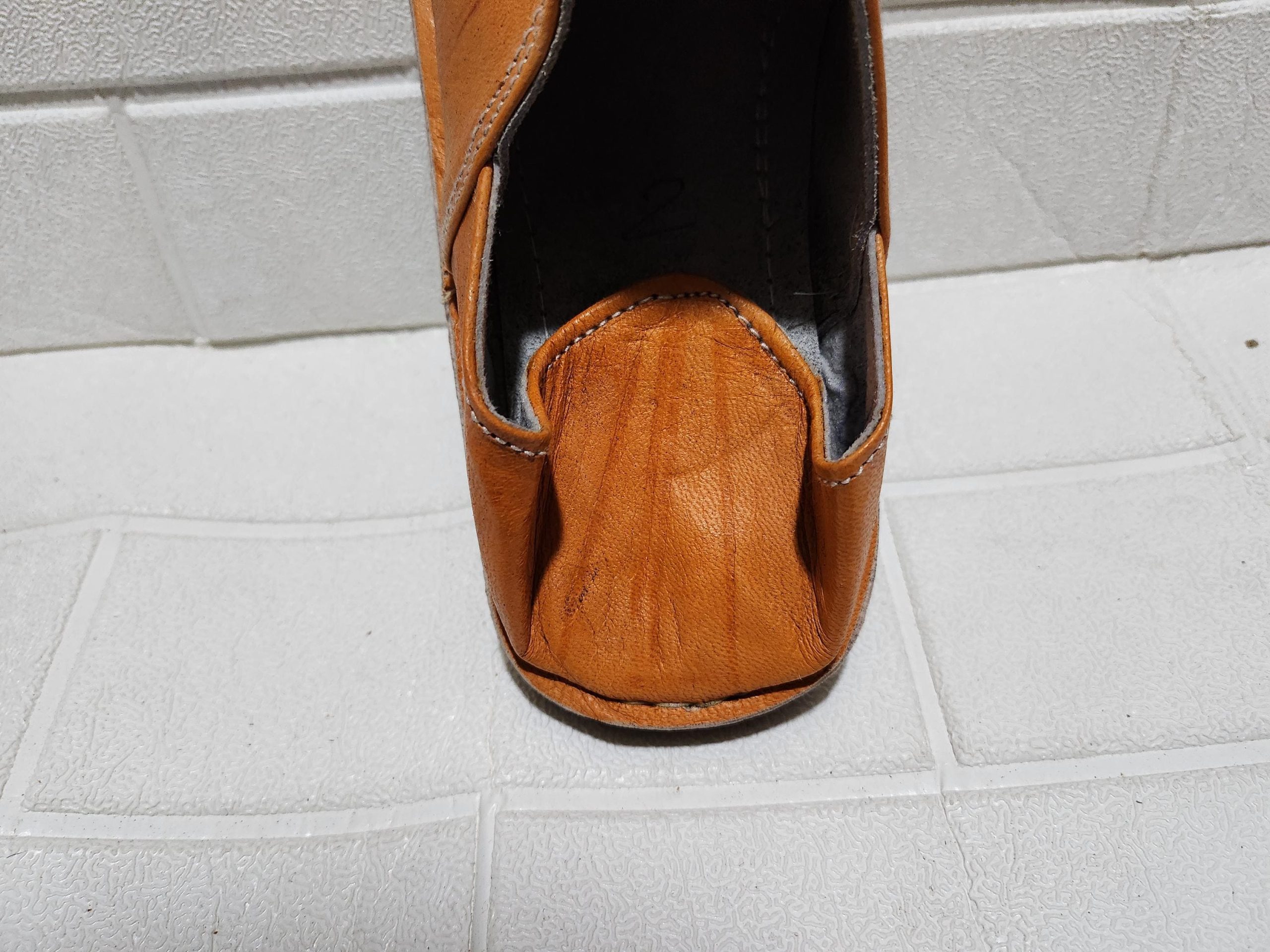 Handmade Moroccan Leather Babouche Slippers – Traditional Artisan House Shoes – Natural Orange Mule Flats – Soft Sole Indoor Shoes For Men